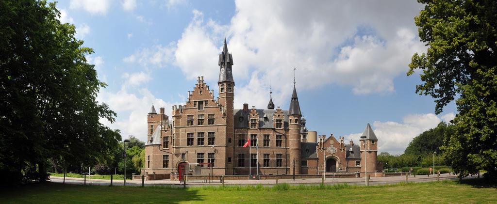 Ambassador Suites Antwerpen Exterior foto