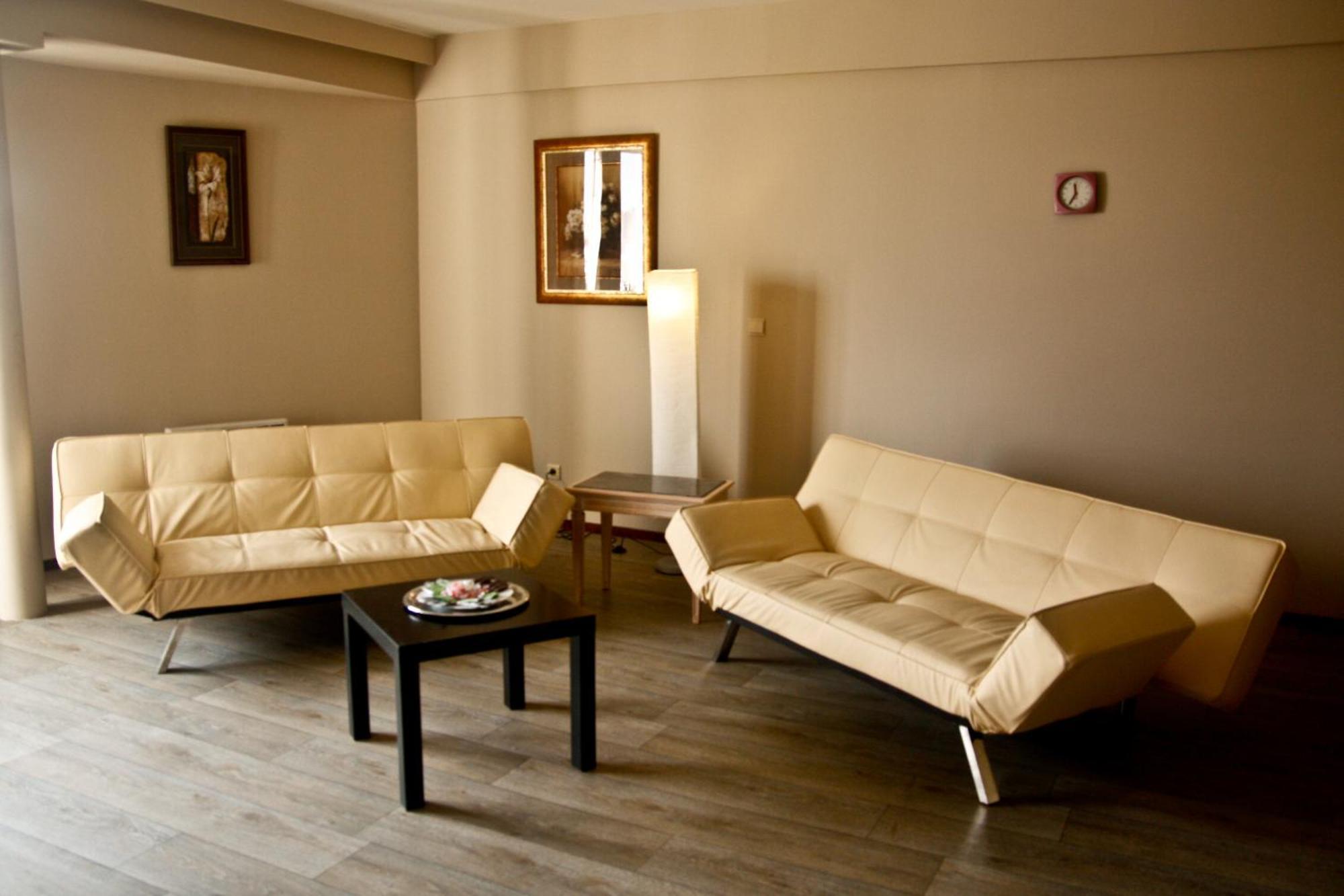 Ambassador Suites Antwerpen Exterior foto