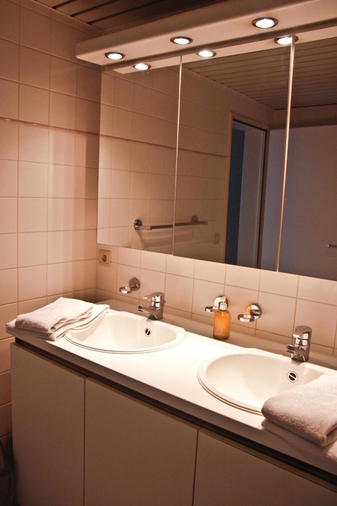Ambassador Suites Antwerpen Exterior foto
