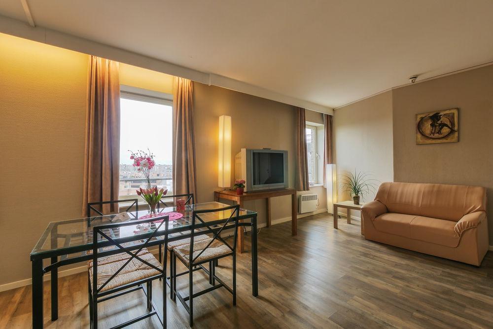 Ambassador Suites Antwerpen Exterior foto