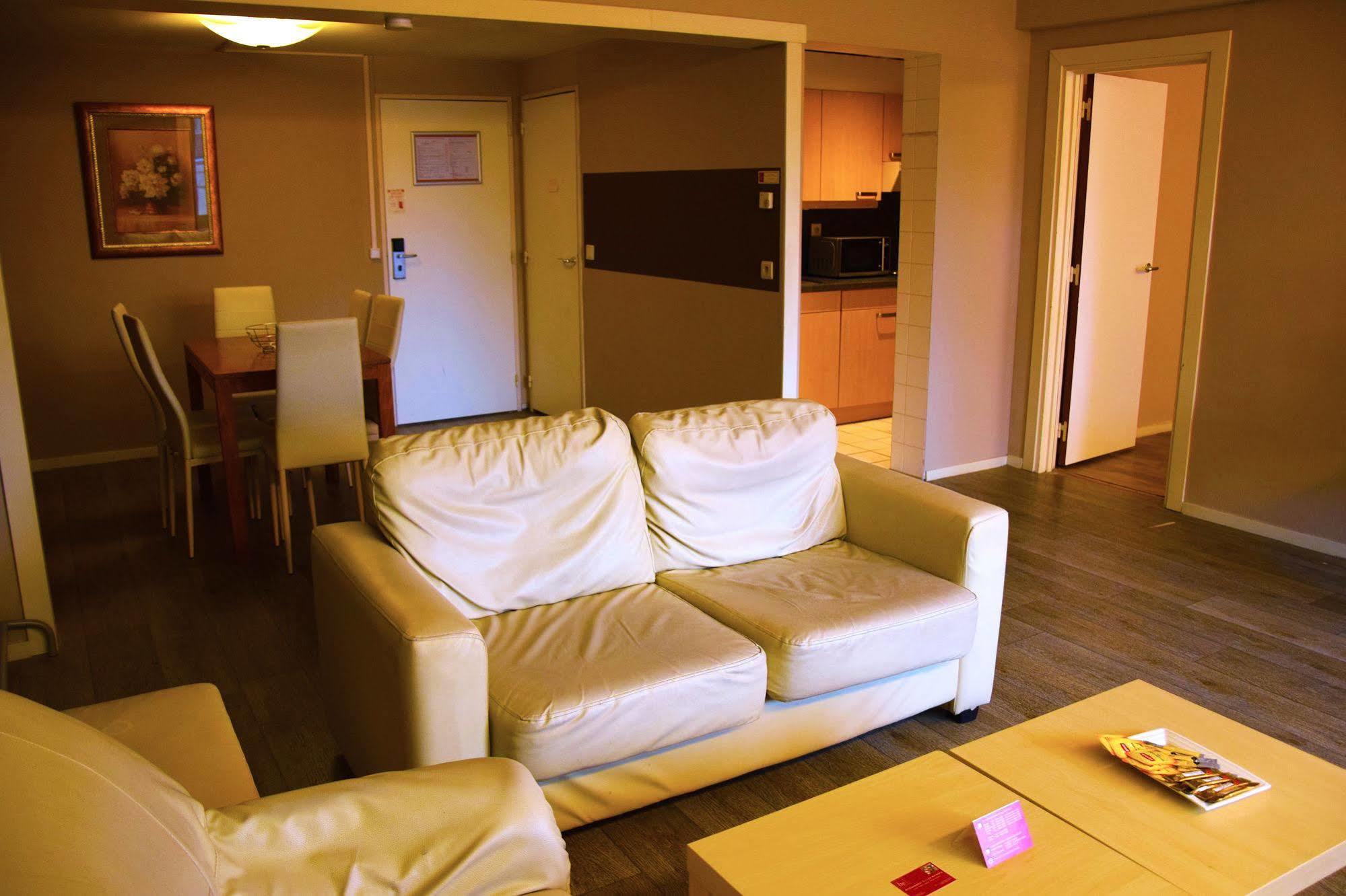 Ambassador Suites Antwerpen Exterior foto