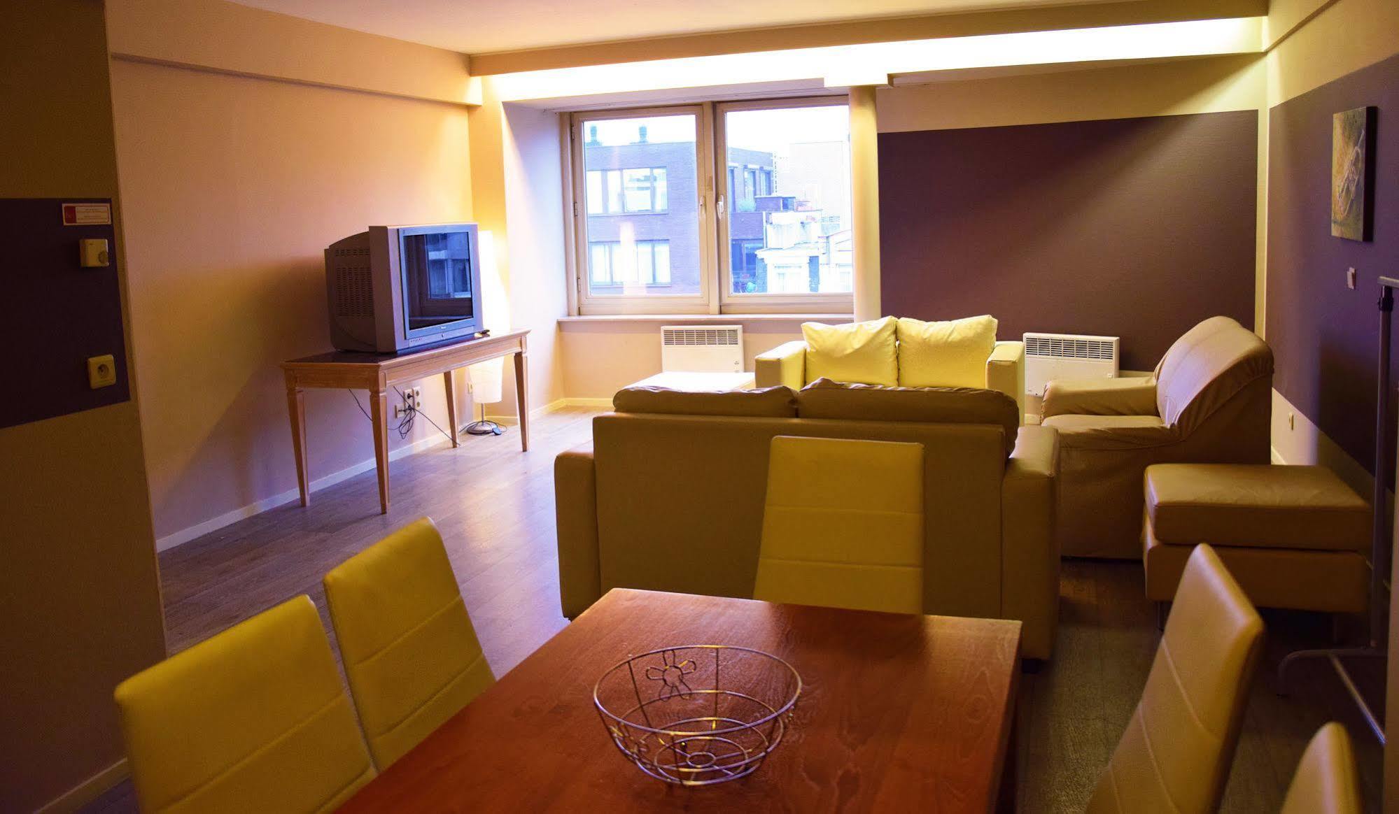 Ambassador Suites Antwerpen Exterior foto